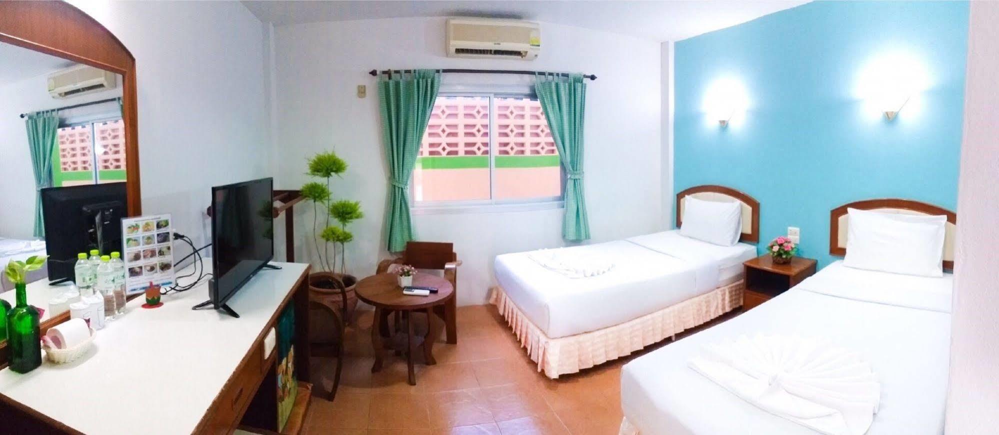 J.Holiday Inn Краби Экстерьер фото